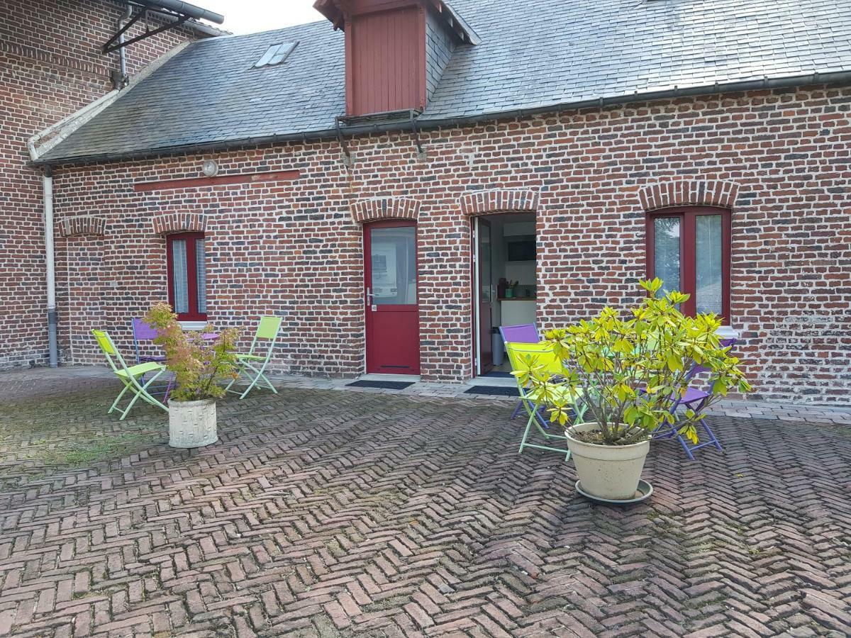 Au Petivall Studio Achicourt 外观 照片